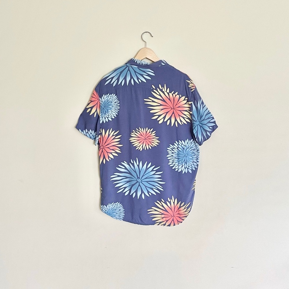 Quiksilver Variable Floral Bijou Blue SS Button Down Shirt Mens Large Modern Fit - Picture 4 of 8